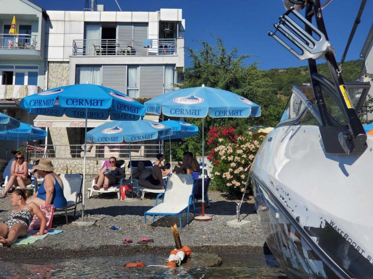 Vila Ineks Ohrid Hotell Exteriör bild