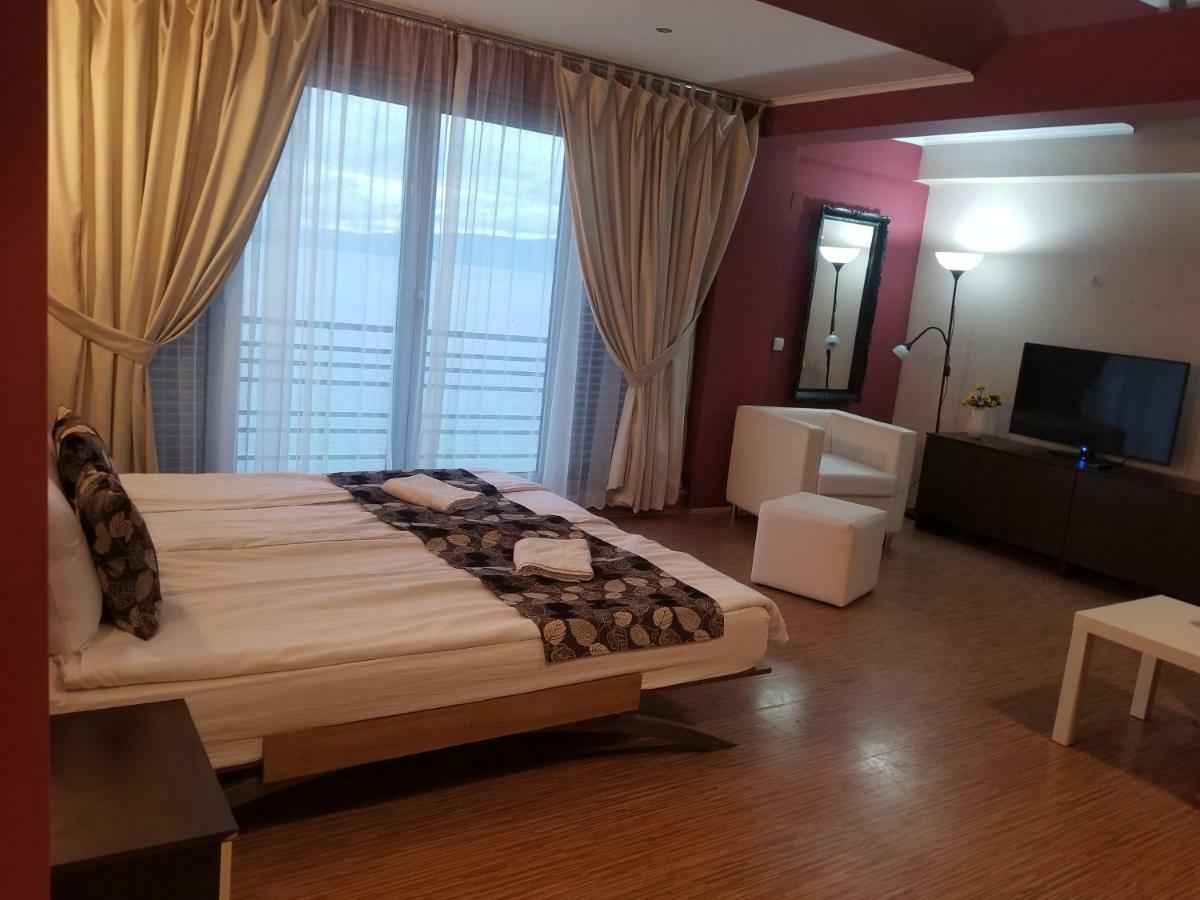 Vila Ineks Ohrid Hotell Exteriör bild