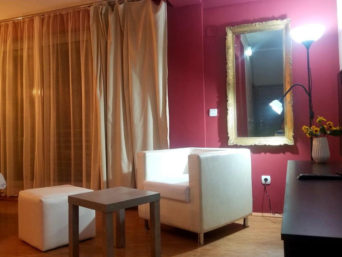 Vila Ineks Ohrid Hotell Exteriör bild