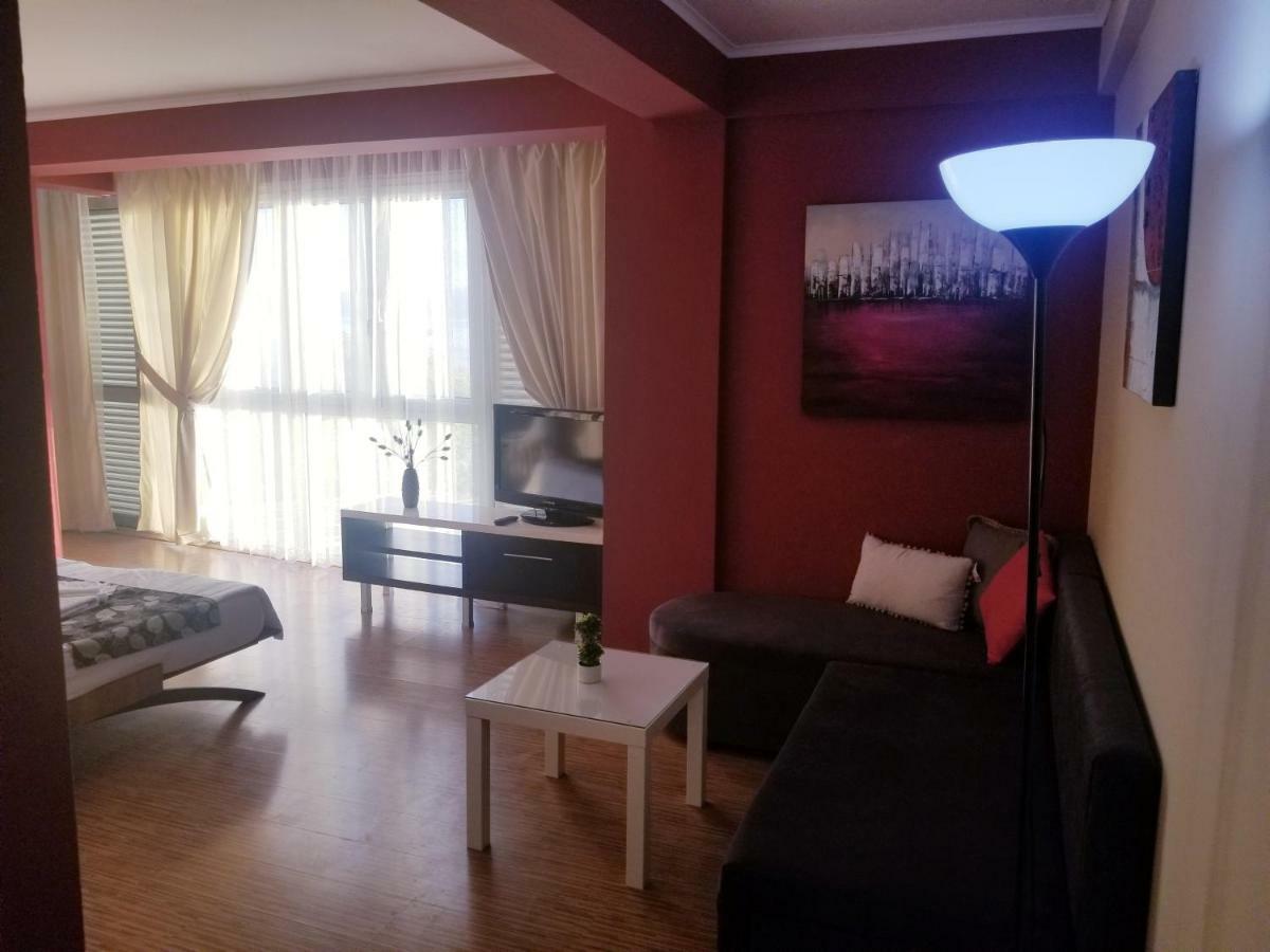 Vila Ineks Ohrid Hotell Exteriör bild